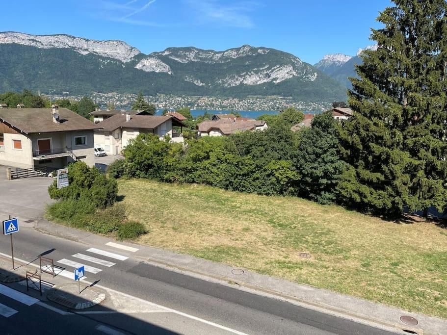Le Santiego 100M Du Lac Et 4Km Du Vieil Annecy Sévrier Eksteriør billede