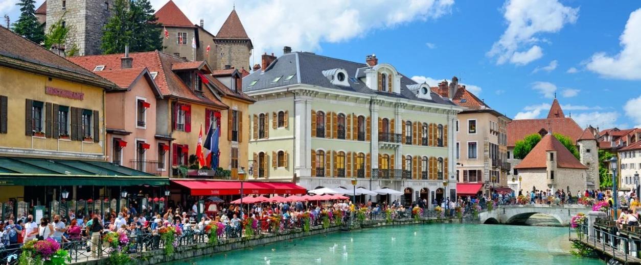 Le Santiego 100M Du Lac Et 4Km Du Vieil Annecy Sévrier Eksteriør billede