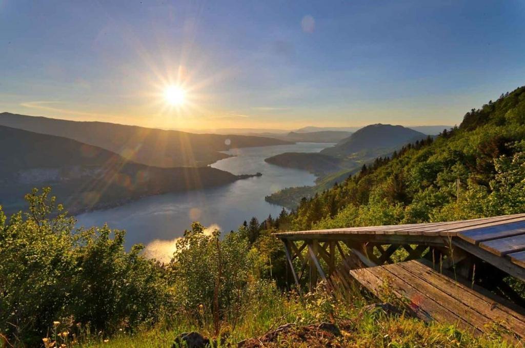 Le Santiego 100M Du Lac Et 4Km Du Vieil Annecy Sévrier Eksteriør billede